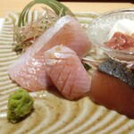 鮨 博多まつもと - ぶりトロ　鰆 炙り　鰹の酒盗とマスカルポーネチーズ