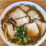 中華そば屋 かまぼこ - 和歌山ラーメン中にチャーシュー増し