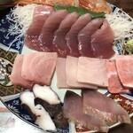 天心 - ゴージャス刺身！