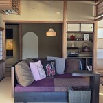 八幡馬ラウンジ - 