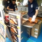 馬事公苑 売店 - 岩手県からは、もっちりハムカツ　（2013 区民まつり）