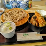 戸隠蕎麦やまざと - 