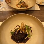 283533667 - ごぼうのチップスが添えられています。