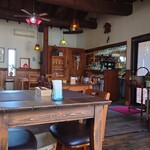 カフェボヌール - 内観