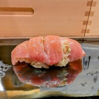 奥 - 