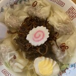 中華そば ひかり - 辛味キクラゲのワンタンメン950円