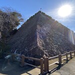 直ちゃん - 延岡城見所の千人殺しの石垣なのだ。