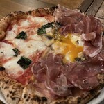 ア フェネステッラ - 