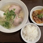 馨 らーめん - 角煮定食　ラーメン&ライス&排骨（角煮）900円
