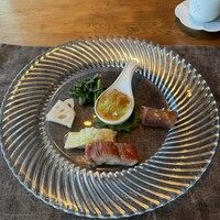 中国飯店 春秋 - お昼の特別前菜の盛り合わせ