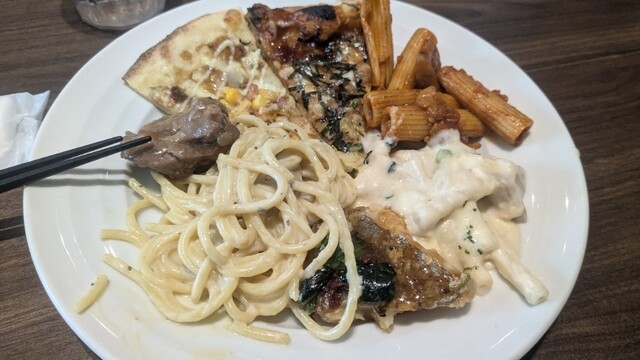 THE PLATINUM photo 3