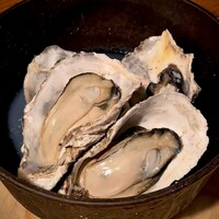 Seafood bar Ermitage 横浜鶴屋町店 - 蒸し牡蠣