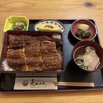 炭火焼うなぎ 東山物産 - 