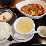 神龍 - 麻婆豆腐定食