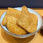 とんかつ太郎 - 4枚カツ丼