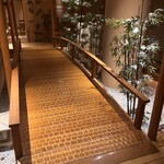 比内地鶏と国産本マグロ 千の庭 - 