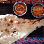 Parathikuresutoran - Aランチ750円(チキンカレー・サラダ・ナンorライス)