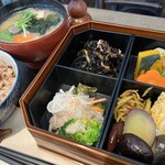 ヘルシー館 - 長寿村定食（¥1,365）