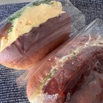 トーホーベーカリー - たまごサンドとコロッケサンド