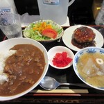 おいしい台所12カ月 - 旨辛ビーフカレー定食935円