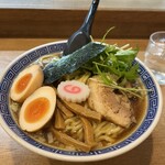 283598937 - ジャパンに燻製味玉をトッピング