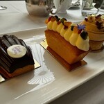 PALM COURT - 