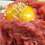 饗屋 - 黒毛和牛　ユッケ　　　７８０円