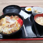 食堂 アサドラ - 「かつ丼」1,100円　平日限定です！