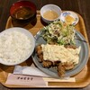 津田屋食堂