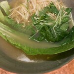 博多おでんと黒毛和牛の店 くろこ - おでんの出汁へ