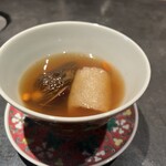 仁修樓 - モリーユ茸　衣笠茸　羊出汁スープ