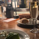 カルネジーオ ウエスト - 