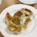 粒粒香 - とてもボリューミーな焼き餃子