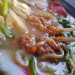 まるひろ - 味噌を溶きます