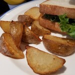 CHILLAX BURGERS&WINE - 