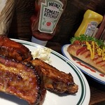 CHILLAX BURGERS&WINE - 自家製スペアリブ(限定)＋プレーンドッグ