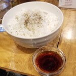 塩そば専門店 桑ばら - セルフ鴨丼用鴨油ご飯