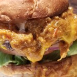 CHILLAX BURGERS&WINE - カレーバーガー