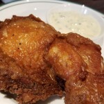 CHILLAX BURGERS&WINE - 自家製フライドチキン