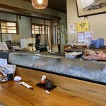 寿司割烹　笑福亭 - カウンター席から座敷が見えるかな