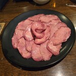 ホルモンさわ 中央銀座店 - 特上タン塩です～！