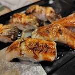 丸和 - 穴子握り