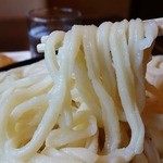 竹國 - 中細麺なので700gくらいはあっという間に食べ終えてしまいます