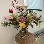 喫茶tton - 届いたばかりの様です、元気いっぱいに咲き誇るお花達