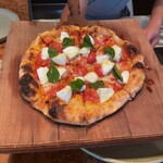 ザ ピッツァバー ON 38TH - 