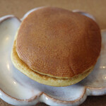 御菓子司　虎屋吉末 - 虎やき（いちじくあん）