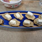 いぶりがっこチーズは良いおつまみ。