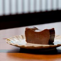 トンカ豆とヴァローナチョコレートのテリーヌ