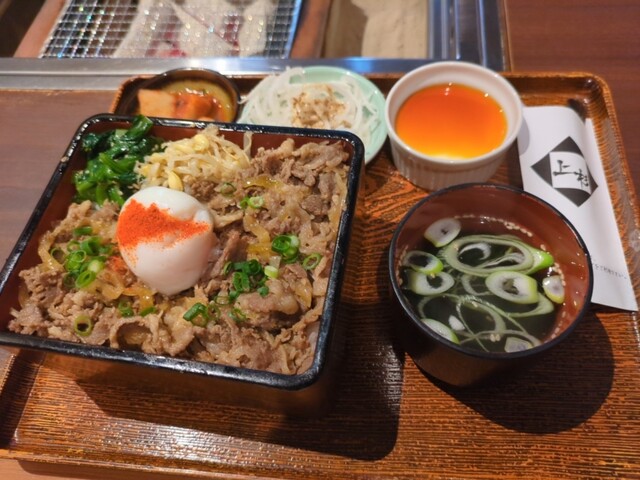 米沢牛炭火焼肉 上杉 福島店 - 桜水（焼肉）の写真