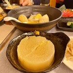 居酒屋 なんちゃん - それでも大好きな大根をごそっといただく(^^)よく味が染みてます